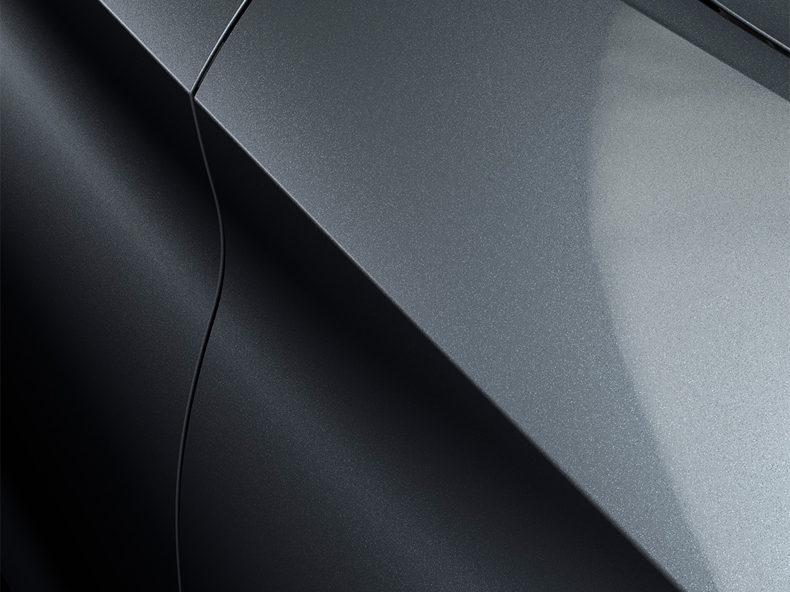 Seat leon in magnetic tech with a metallic finish, close up. 