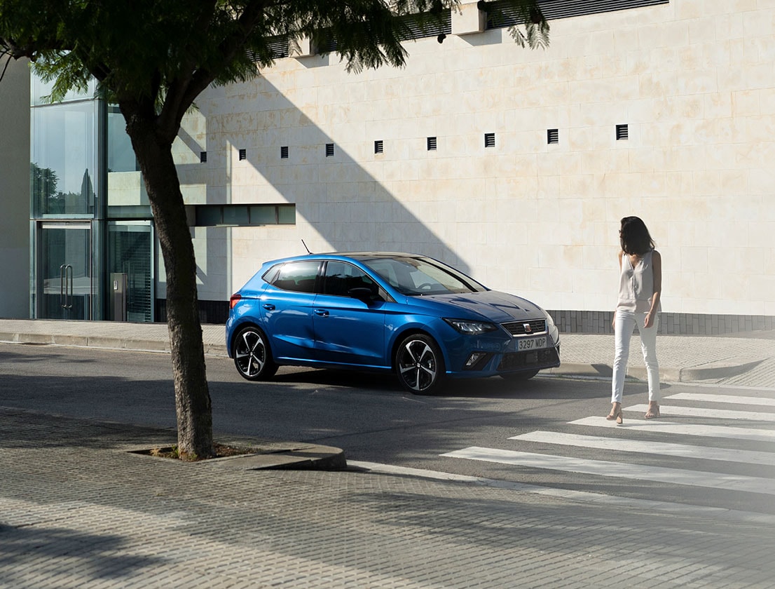 girl in the city with their seat ibiza fr sapphire blue